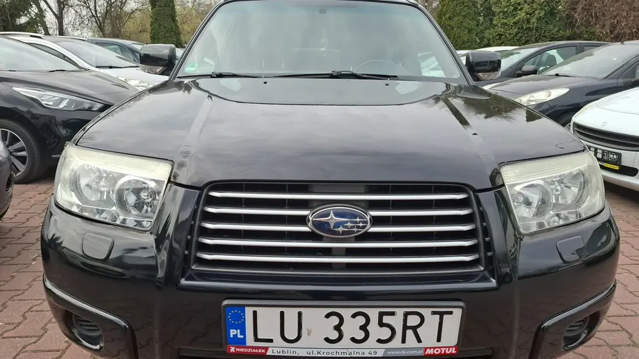 SUBARU Forester -