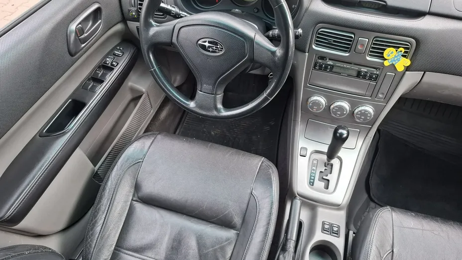 SUBARU Forester -