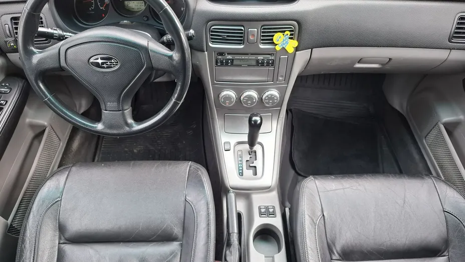 SUBARU Forester -