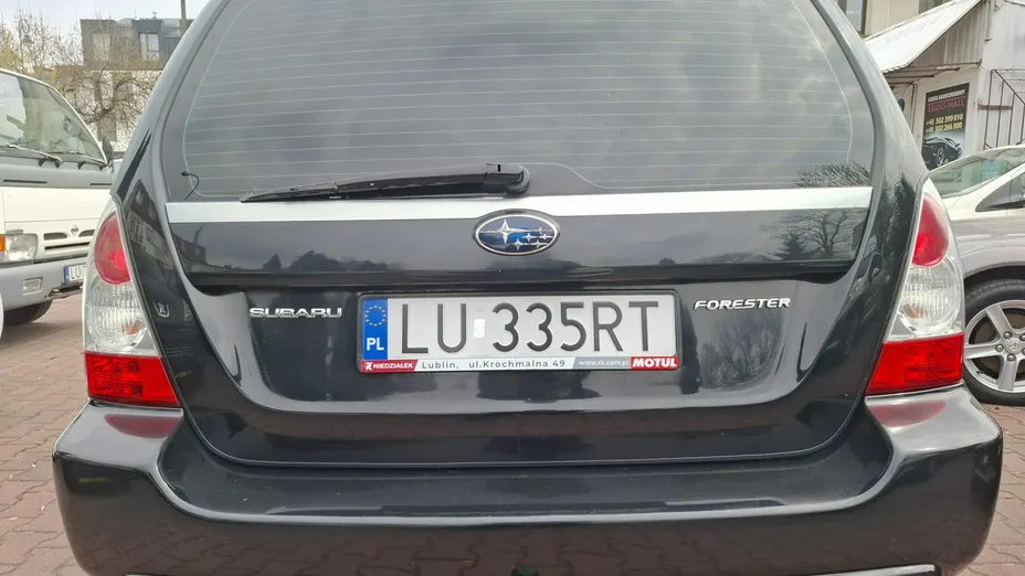 SUBARU Forester -