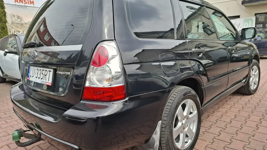 SUBARU Forester -