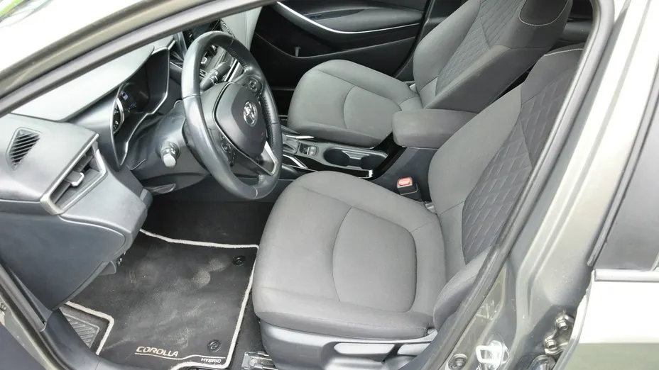TOYOTA Corolla -