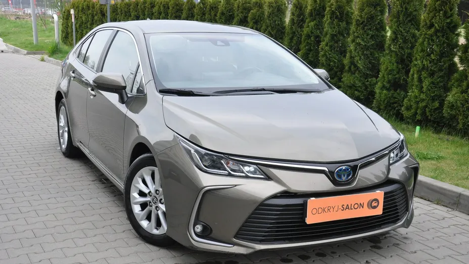 TOYOTA Corolla -