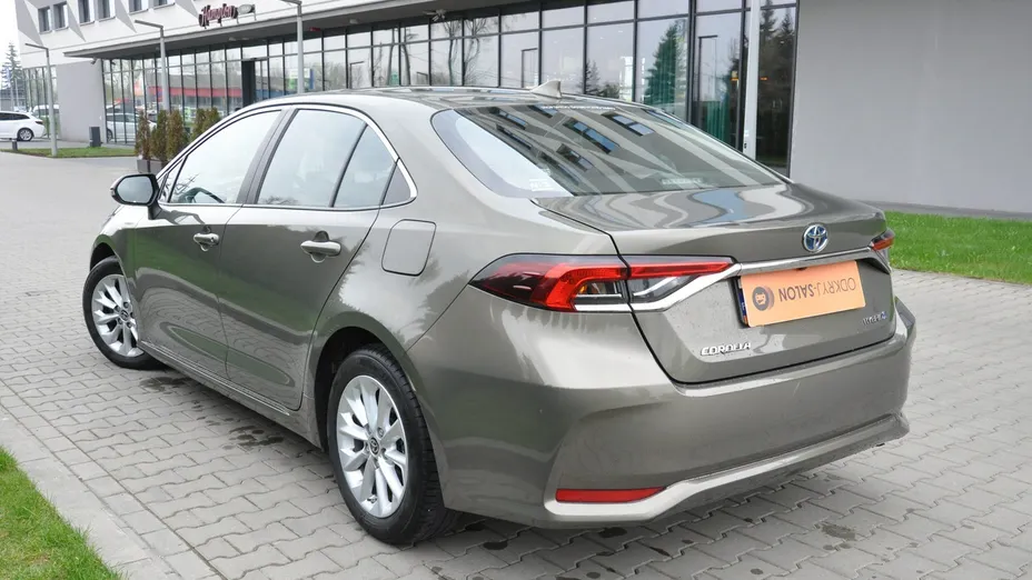 TOYOTA Corolla -