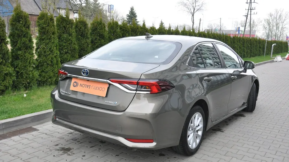 TOYOTA Corolla -