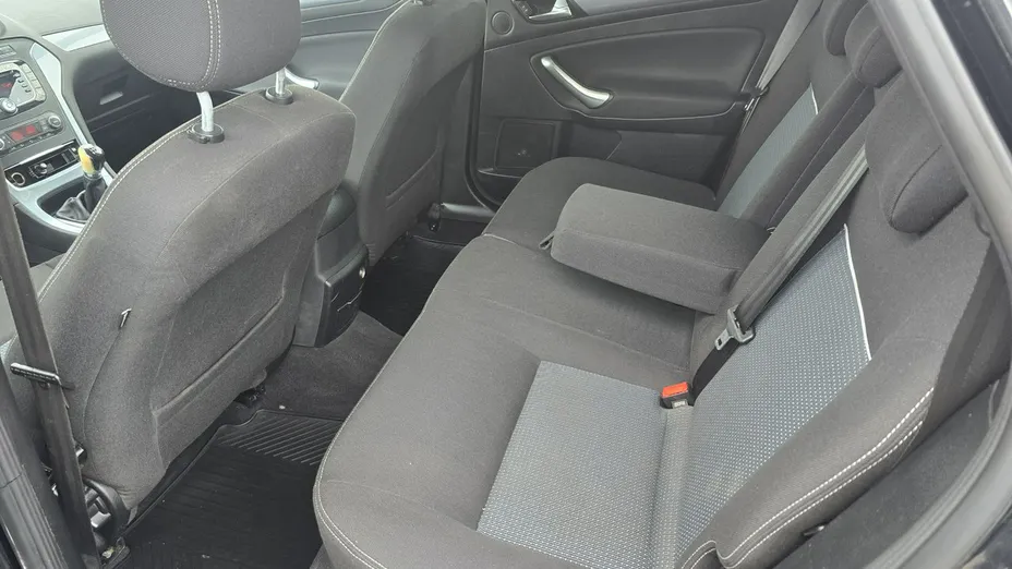 FORD Mondeo -