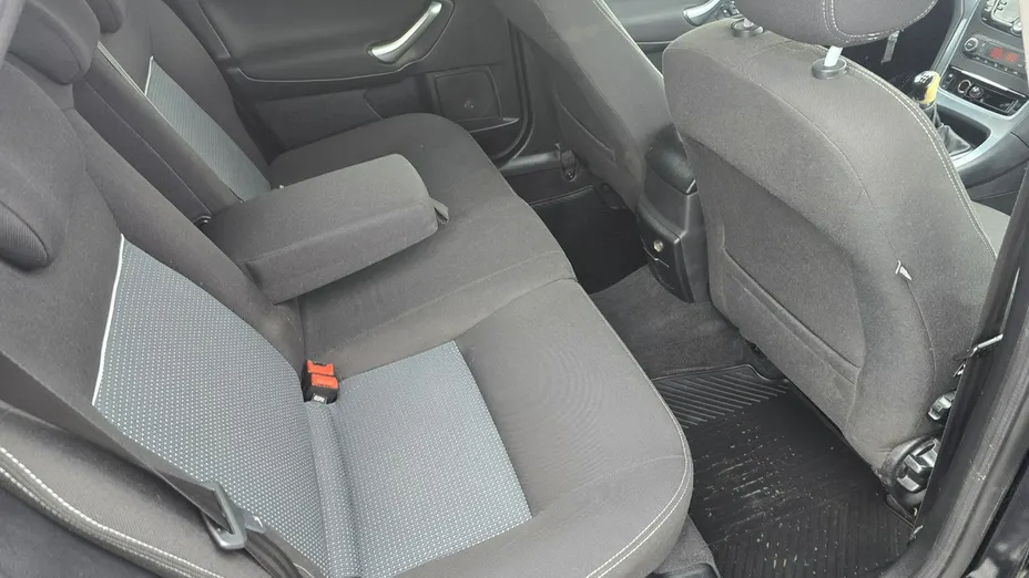 FORD Mondeo -