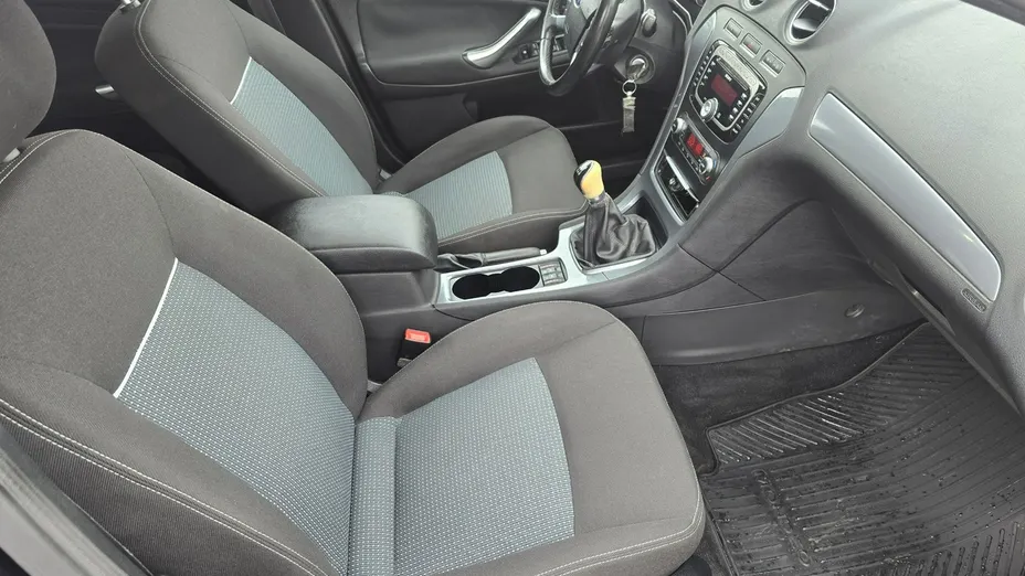FORD Mondeo -