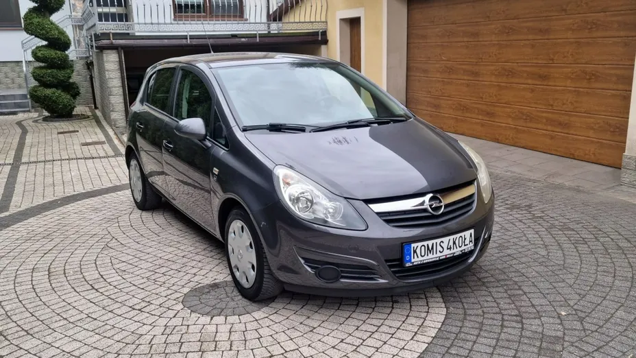 OPEL Corsa -