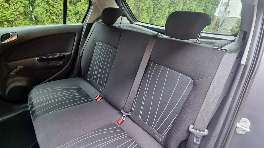 OPEL Corsa -