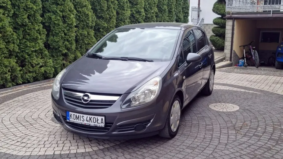 OPEL Corsa -