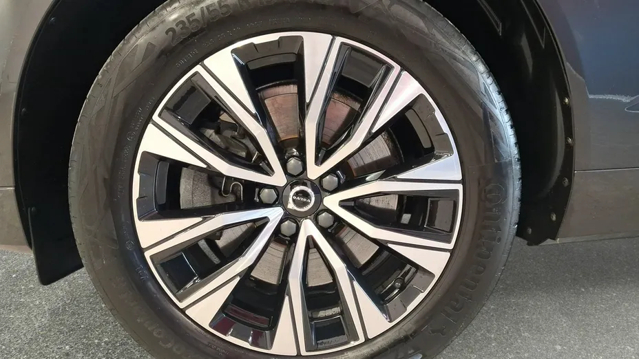 VOLVO XC60 -