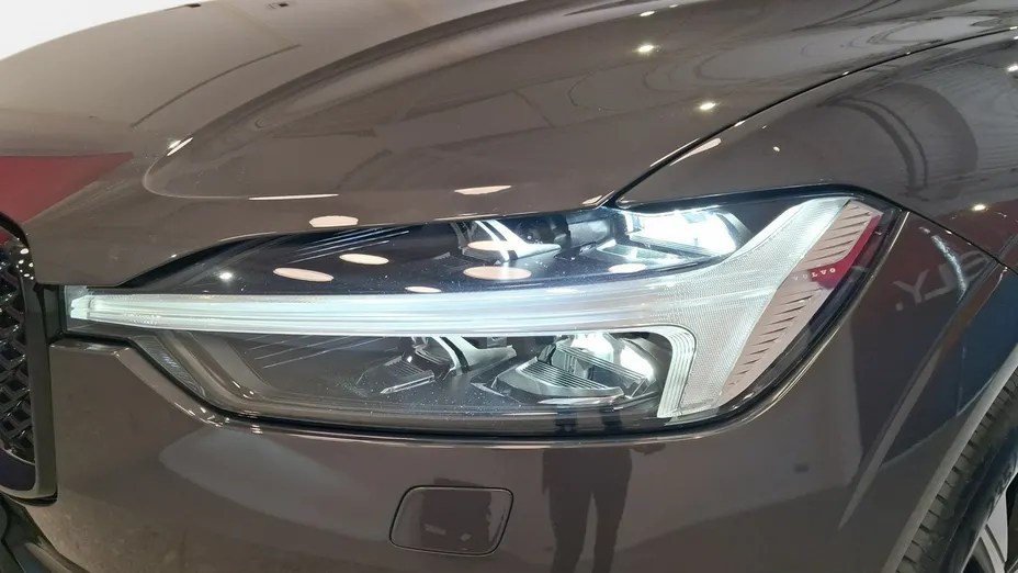VOLVO XC60 -
