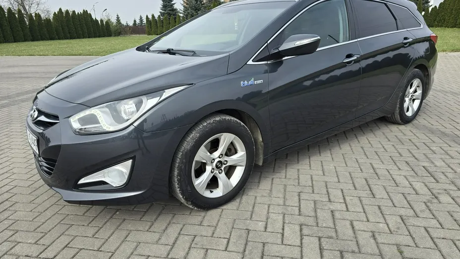 HYUNDAI i40 -
