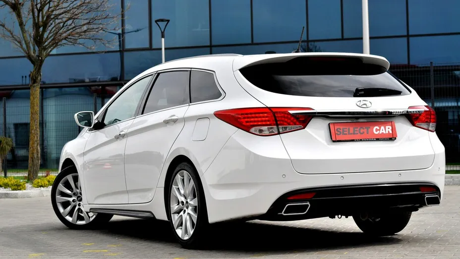 HYUNDAI i40 -