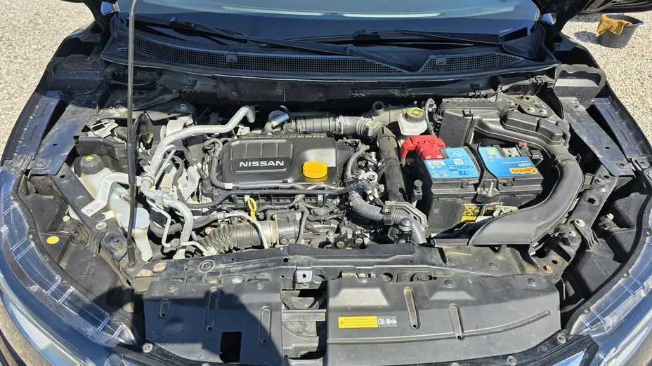 NISSAN Qashqai -