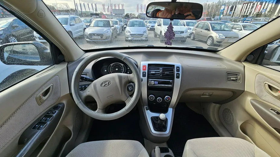 HYUNDAI Tucson -