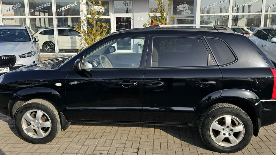 HYUNDAI Tucson -