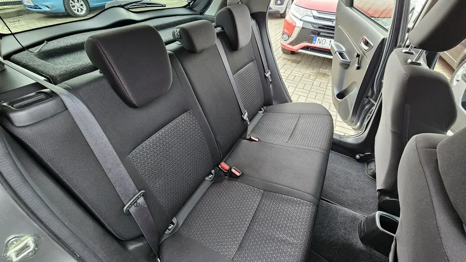 SUZUKI Swift -