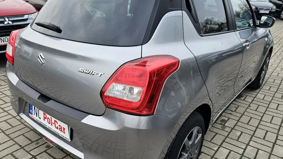 SUZUKI Swift -