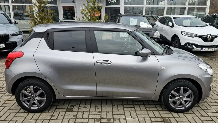 SUZUKI Swift -