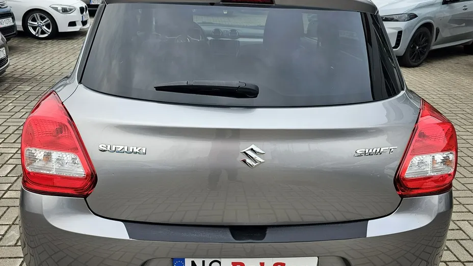 SUZUKI Swift -