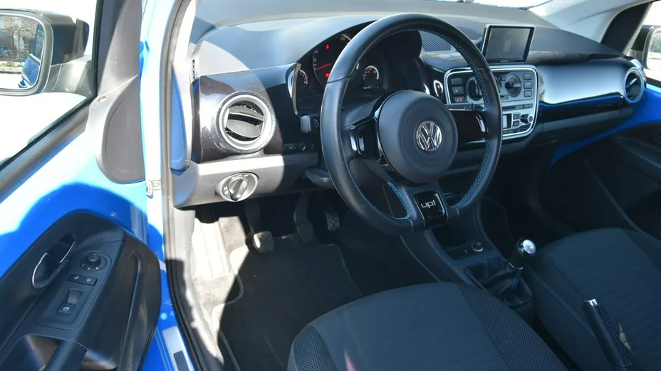 VOLKSWAGEN up! -