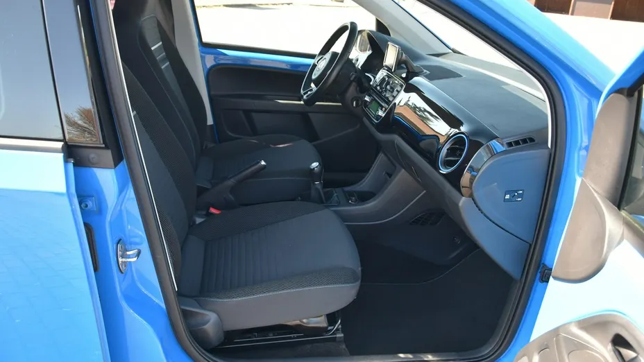 VOLKSWAGEN up! -