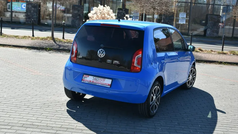 VOLKSWAGEN up! -