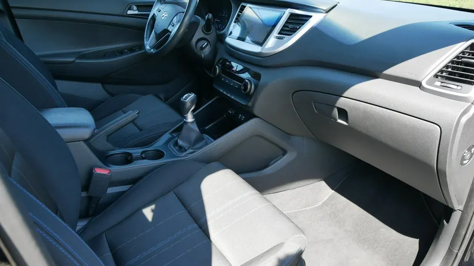 HYUNDAI Tucson -