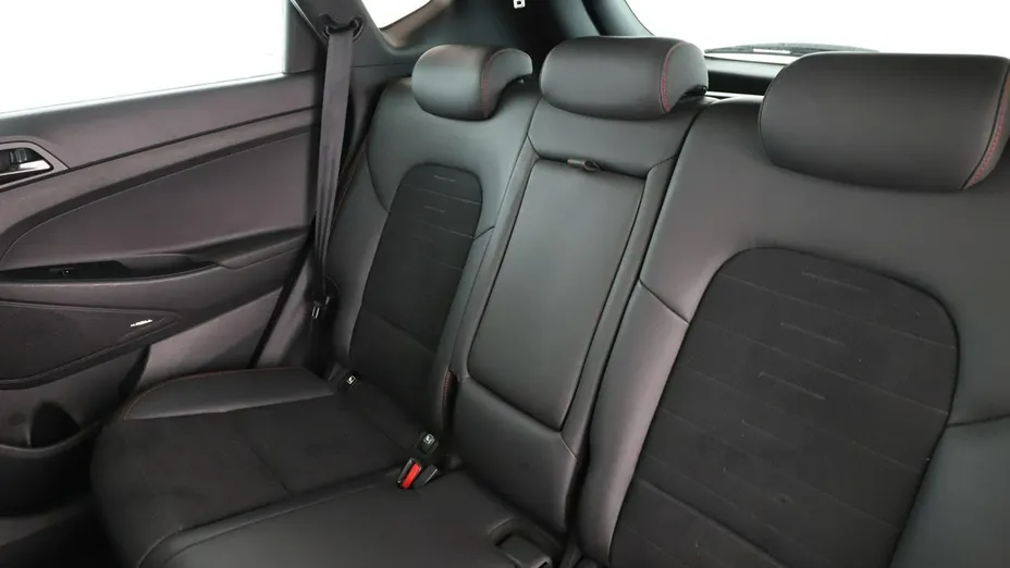 HYUNDAI Tucson -