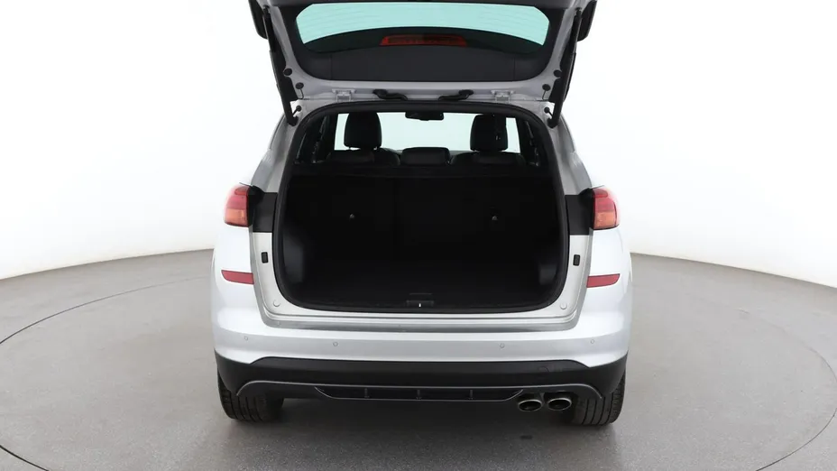 HYUNDAI Tucson -