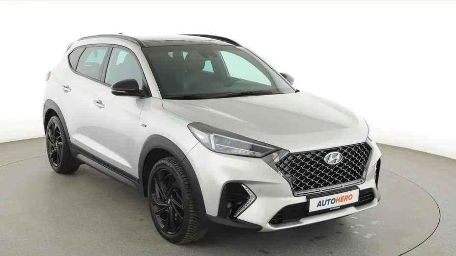 HYUNDAI Tucson -