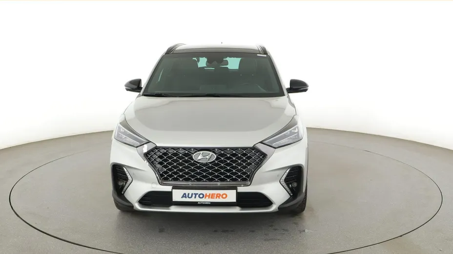 HYUNDAI Tucson -