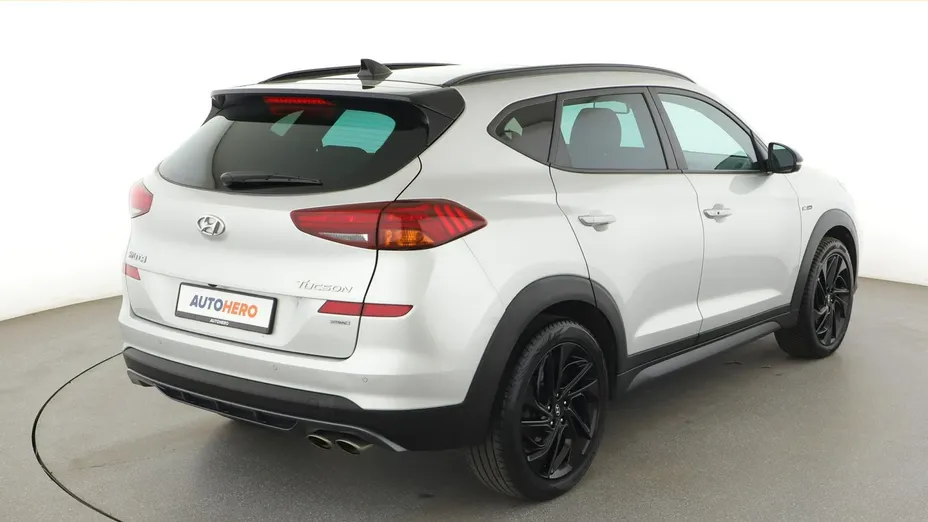 HYUNDAI Tucson -