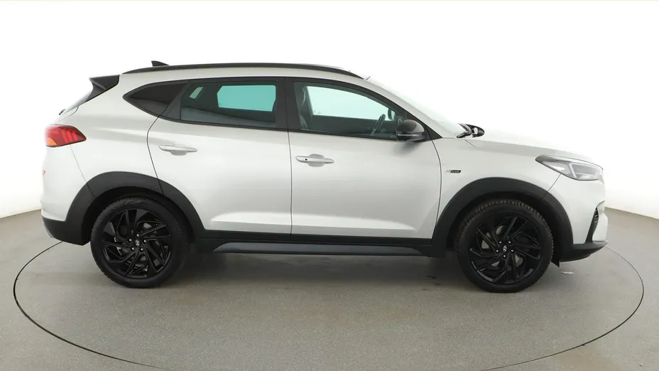 HYUNDAI Tucson -