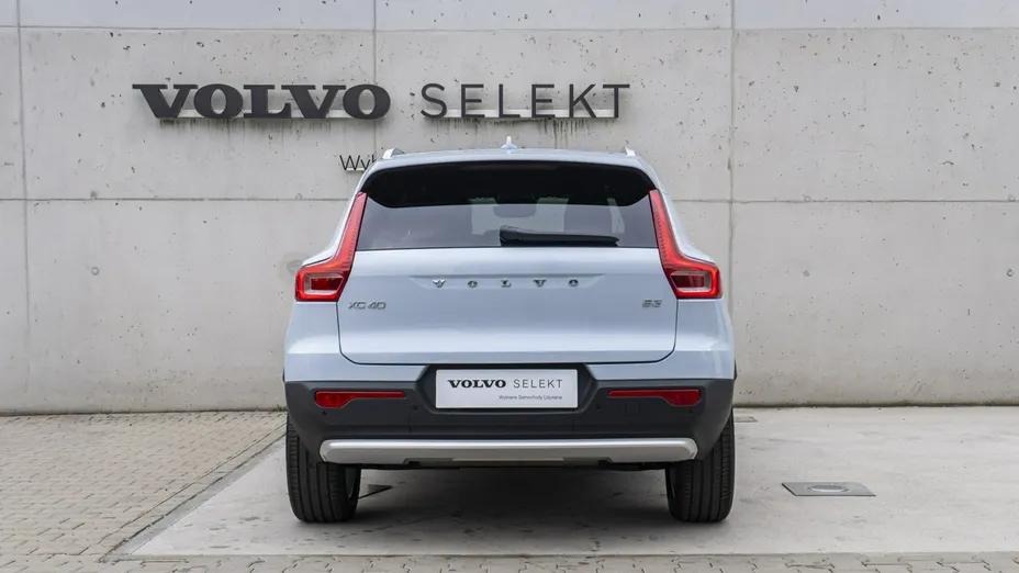 VOLVO XC40 -