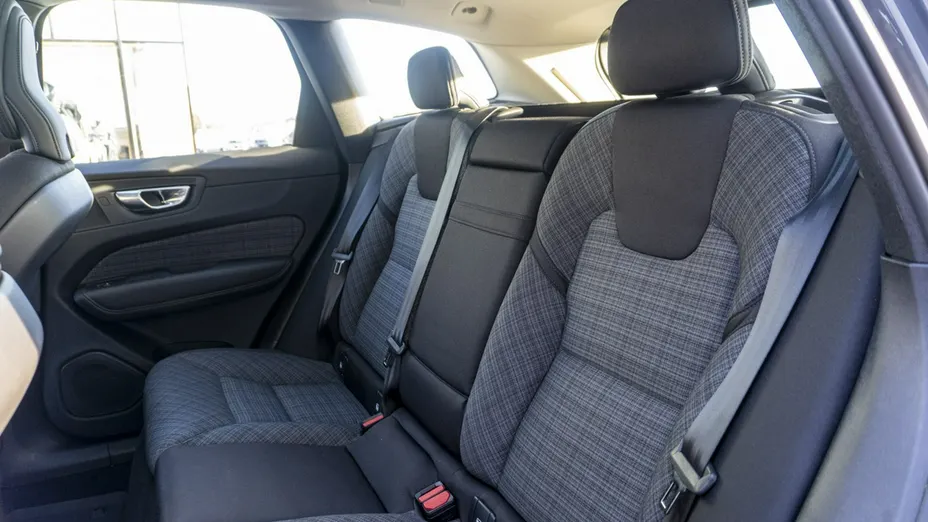 VOLVO XC60 -