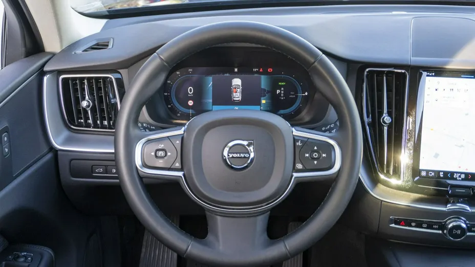 VOLVO XC60 -