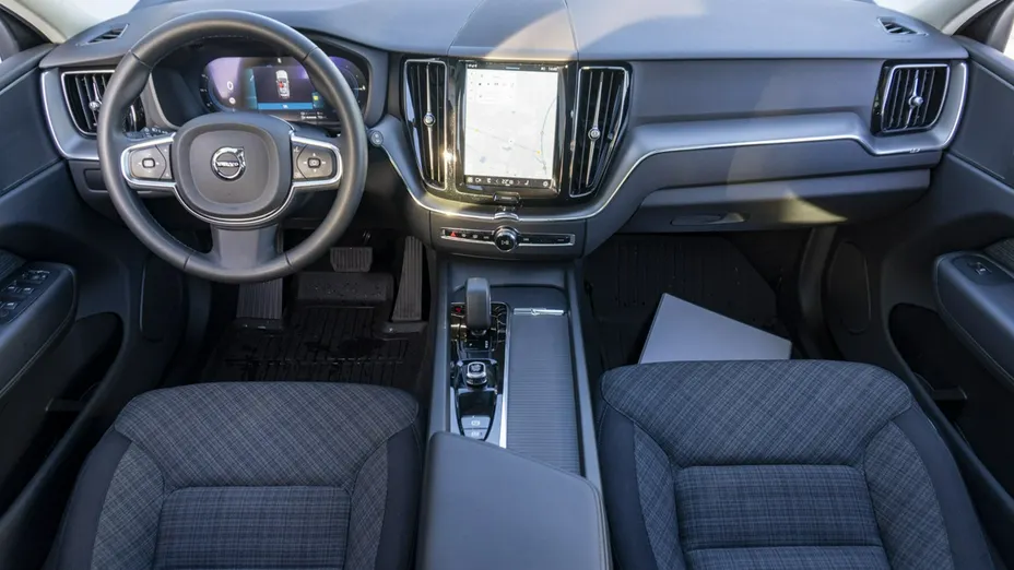 VOLVO XC60 -