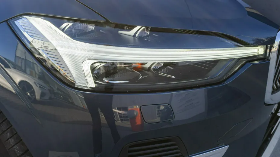 VOLVO XC60 -