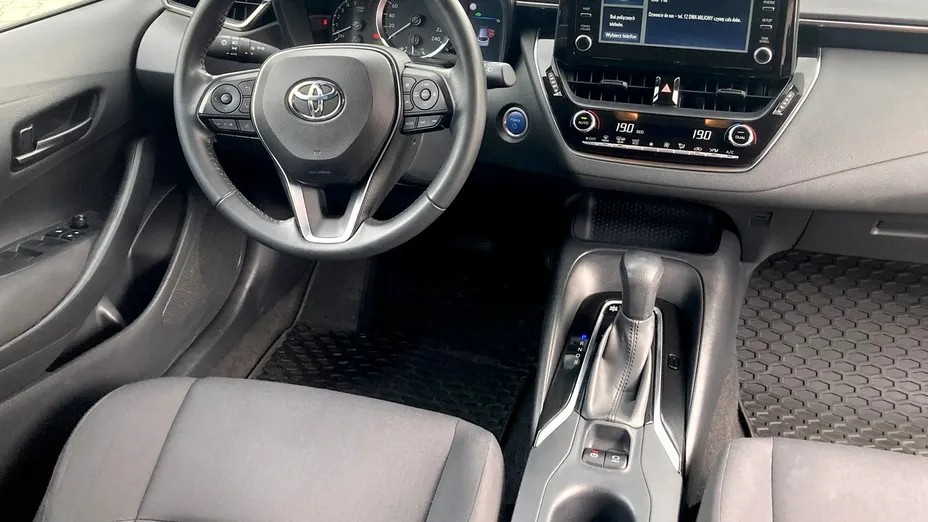 TOYOTA Corolla -