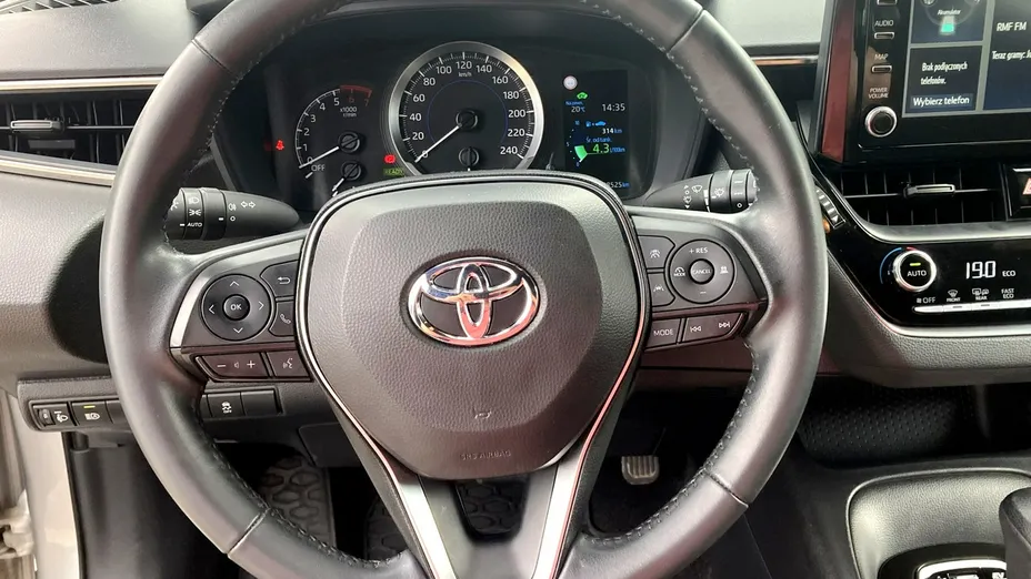 TOYOTA Corolla -
