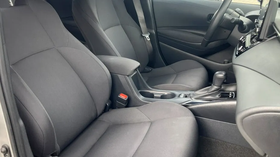 TOYOTA Corolla -