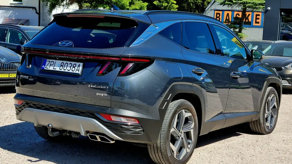 HYUNDAI Tucson -