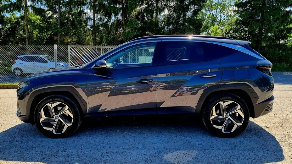 HYUNDAI Tucson -