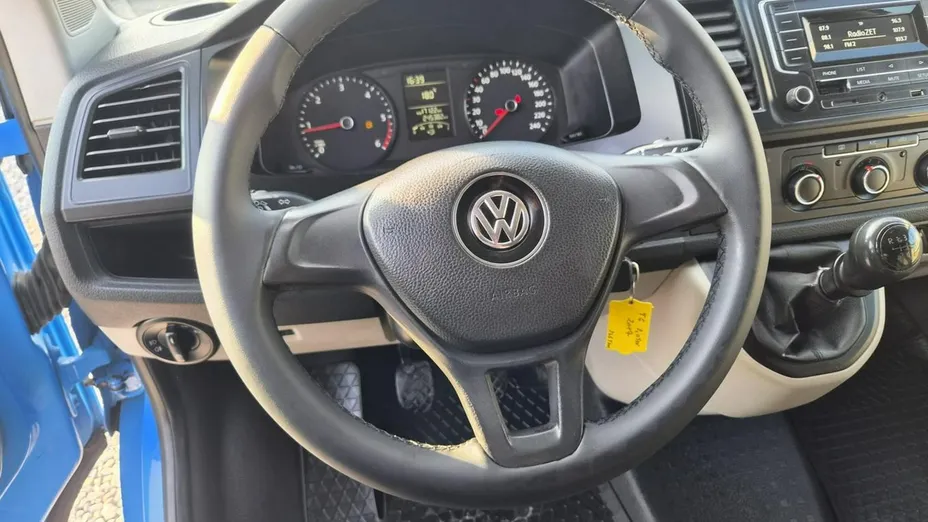 VOLKSWAGEN Transporter -