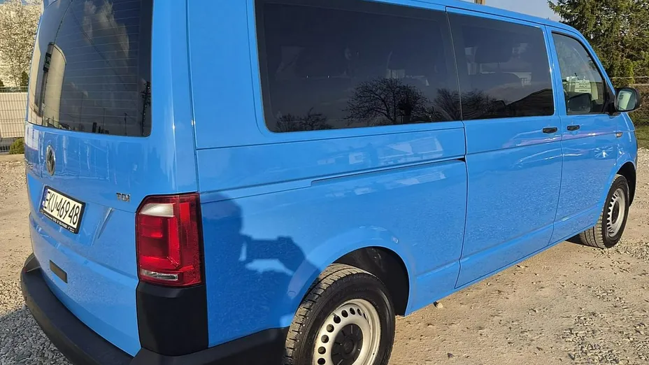 VOLKSWAGEN Transporter -
