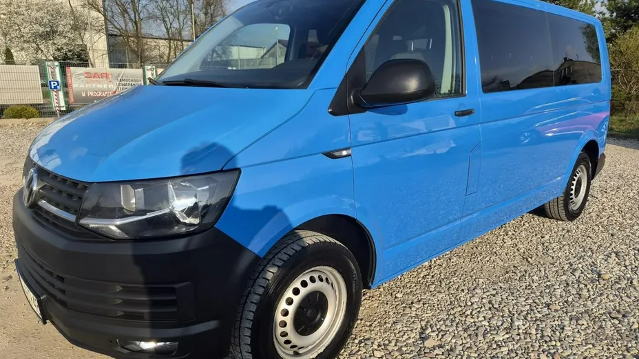 VOLKSWAGEN Transporter -