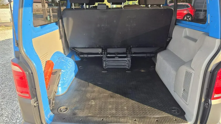 VOLKSWAGEN Transporter -
